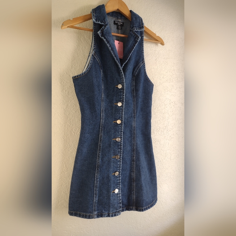 Pretty Little Thing Mid Blue Wash Button Up Lapel Detail Denim Mini Dress - Picture 5 of 8
